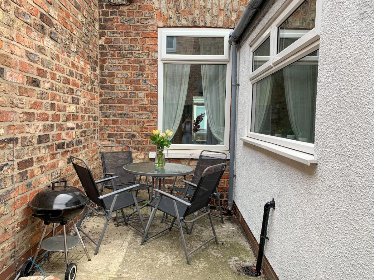 Park Crescent - Quaint Victorian With Free Parking *